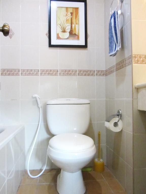 Baywatch Tower Hotel Manila Cameră foto